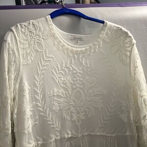 The White Lace Maxi Dress M/L with Long Sleeves & POCKETS